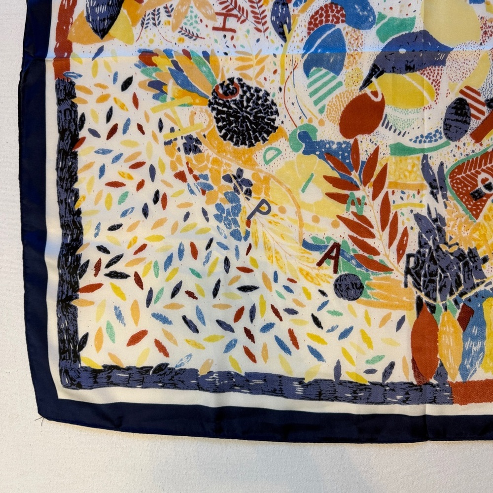 Designer Look Colorful Scarf Chacun‎ Fait Son Nid 26" X 26" Navy Multicolor - Picture 6 of 9